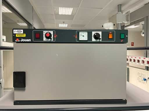JOUAN EB55 Incubator
