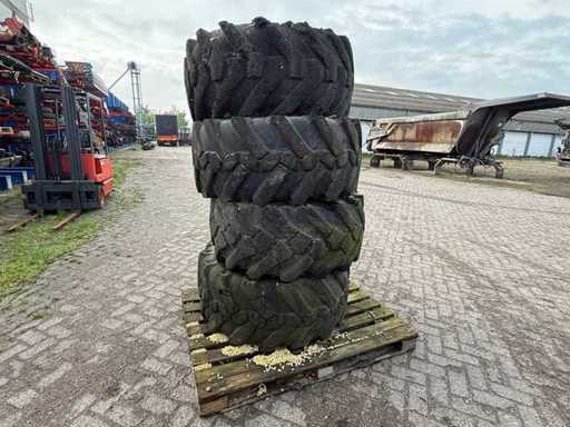 Dunlop - Tire 18-19.5 (4x)