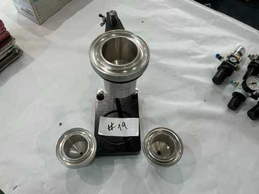 Ford Outlet Cup Set with Tripod