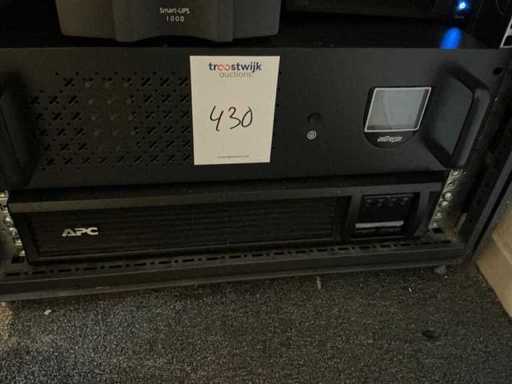 UPS 19" (2x)