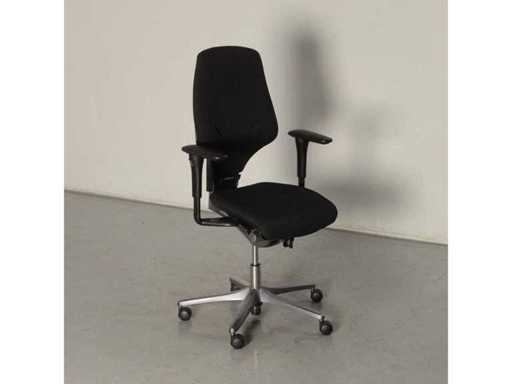 Giroflex 64 Bürostühle (50x)