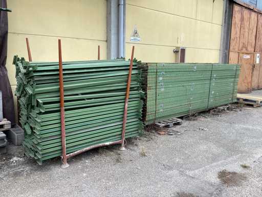 Scaffalatura per pallet smontata