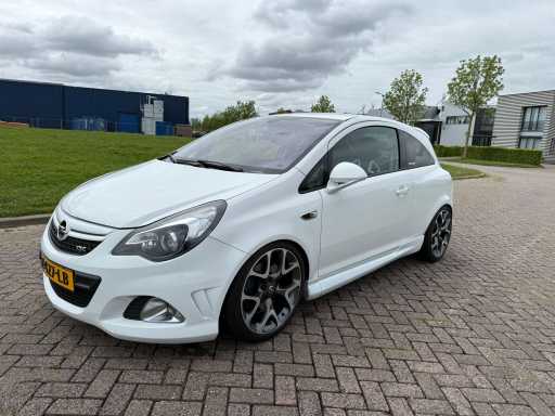 Opel Corsa 1.6 16V Turbo OPC, Z-427-LB