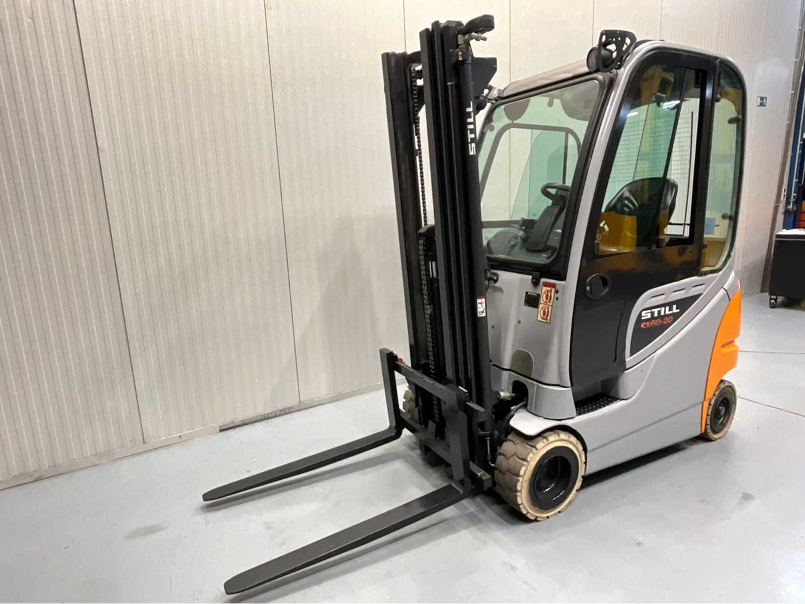 Still – RX60-20 – Forklift Triplex – freelift – closed cabin – 3rd and 4th function – bluespot