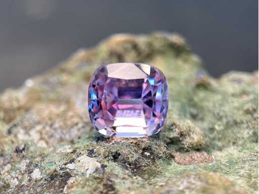 Kunzite 8,04 carate natural
