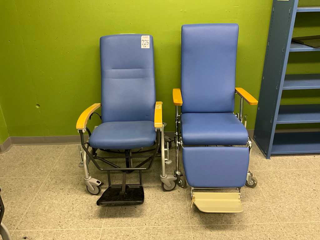 Patient Chair (2x)