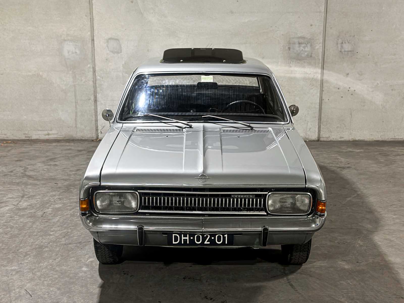 Opel Commodore 2.5 S Luxus 115pk 1965, DH-02-01