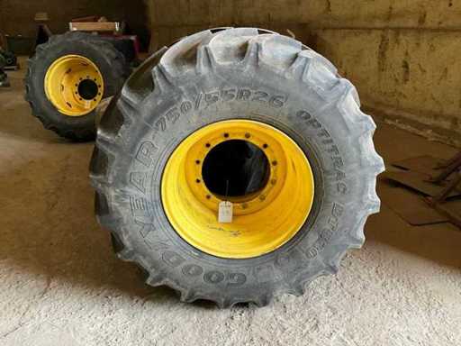 Pneumatico Goodyear OptiTracDT830 con cerchio