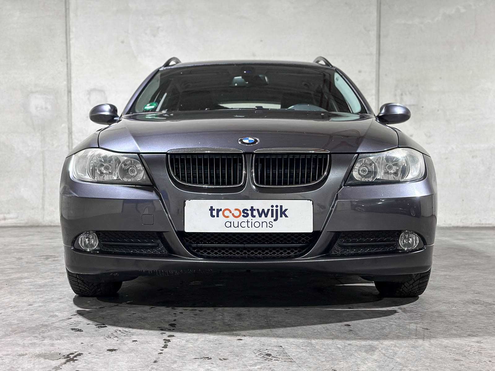 BMW 318i Touring High Executive 3-serie 141pk 2008, 22-HNJ-3 youngtimer