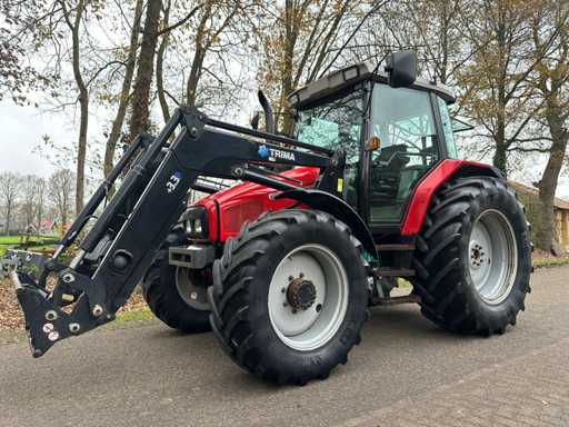2001 Massey Ferguson 6255 Vierwielaangedreven landbouwtractor