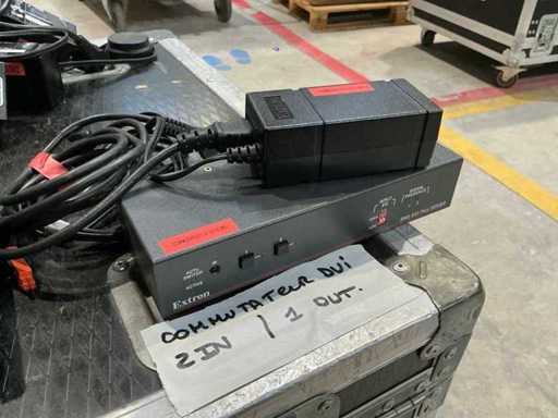 Switch-ul Extron SW2 DVI Plus