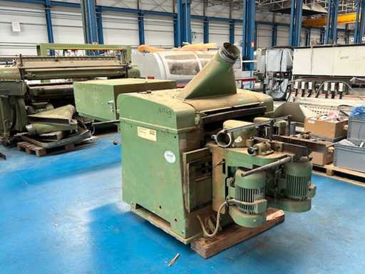 BAH - - 4 KANTEN VAN LIJSTWERK