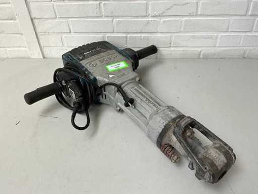 Młot dłutowy Bosch GSH 27 VC z 2018 roku