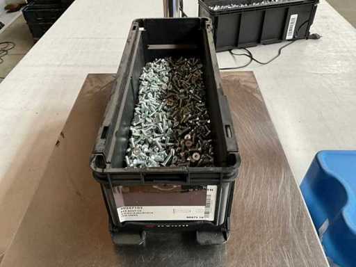 Würth 10.60kg BZK Bolt countersunk head M5x16 in stackable bin
