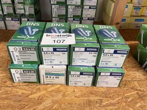 8 dozen spaanplaatschroeven