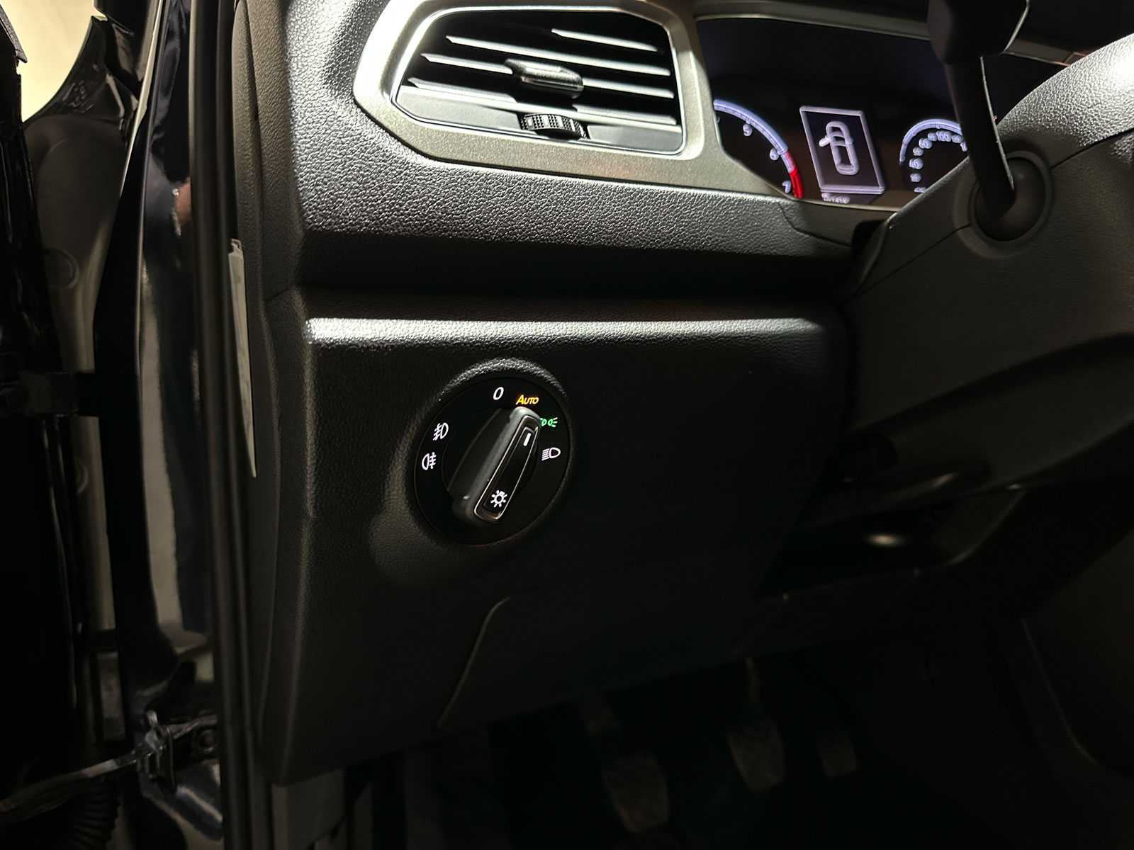 Volkswagen T-Roc 1.0 TSI Style Business 116pk 2020 (Origineel-NL), H-006-NL