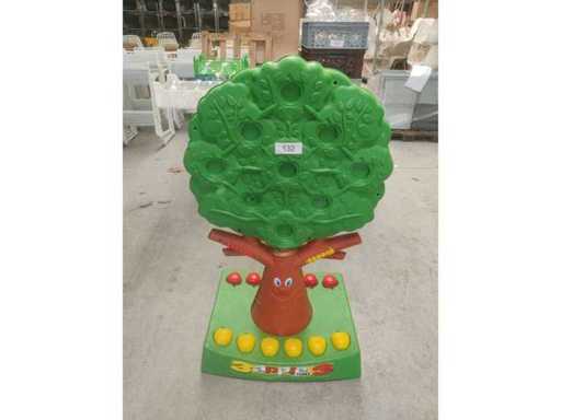 Folk game apple tree