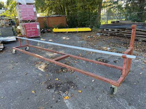 Cadru de sus?inere mobil