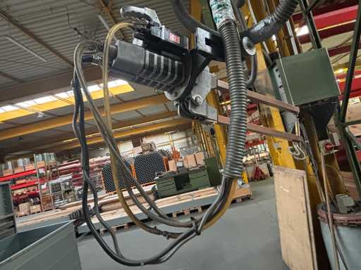DALEX AND ABUS jib crane with spot welding system