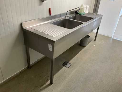 Doppel-Spülbecken aus Edelstahl