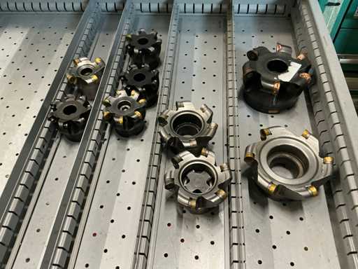 Milling cutters with inserts (9x)