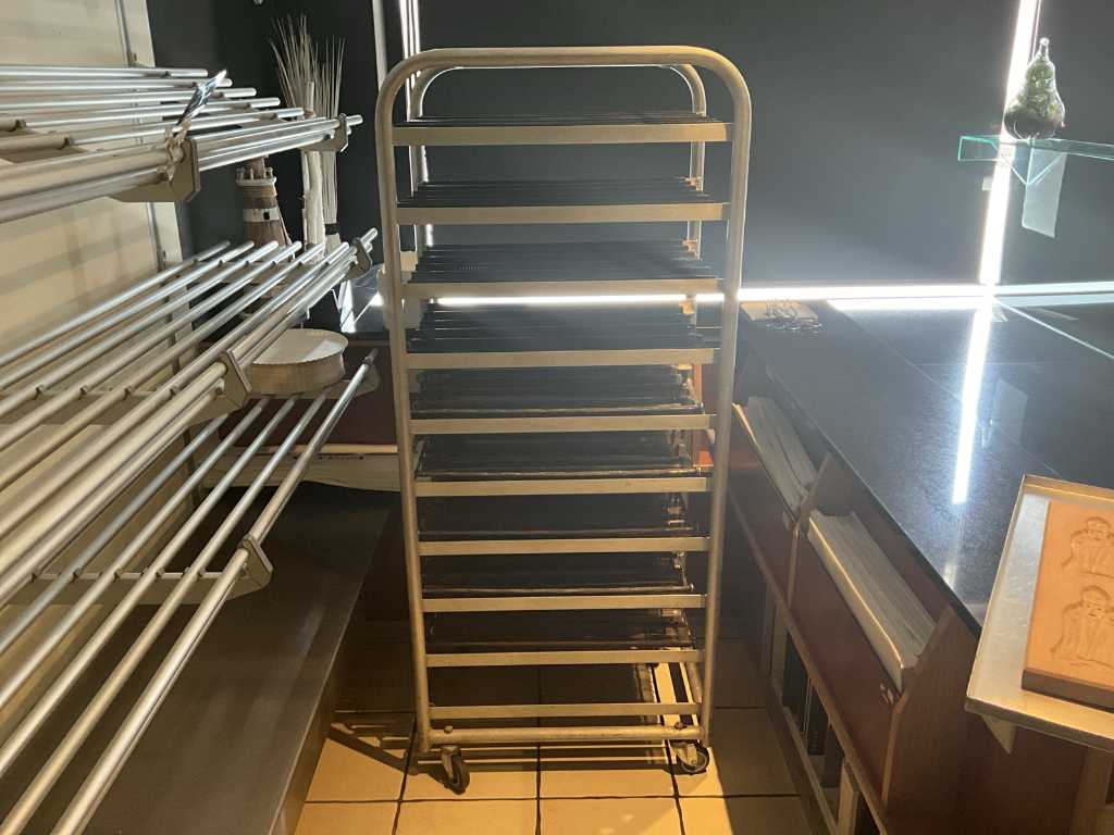 Alu shelf trolley Vv 9x baguette plates