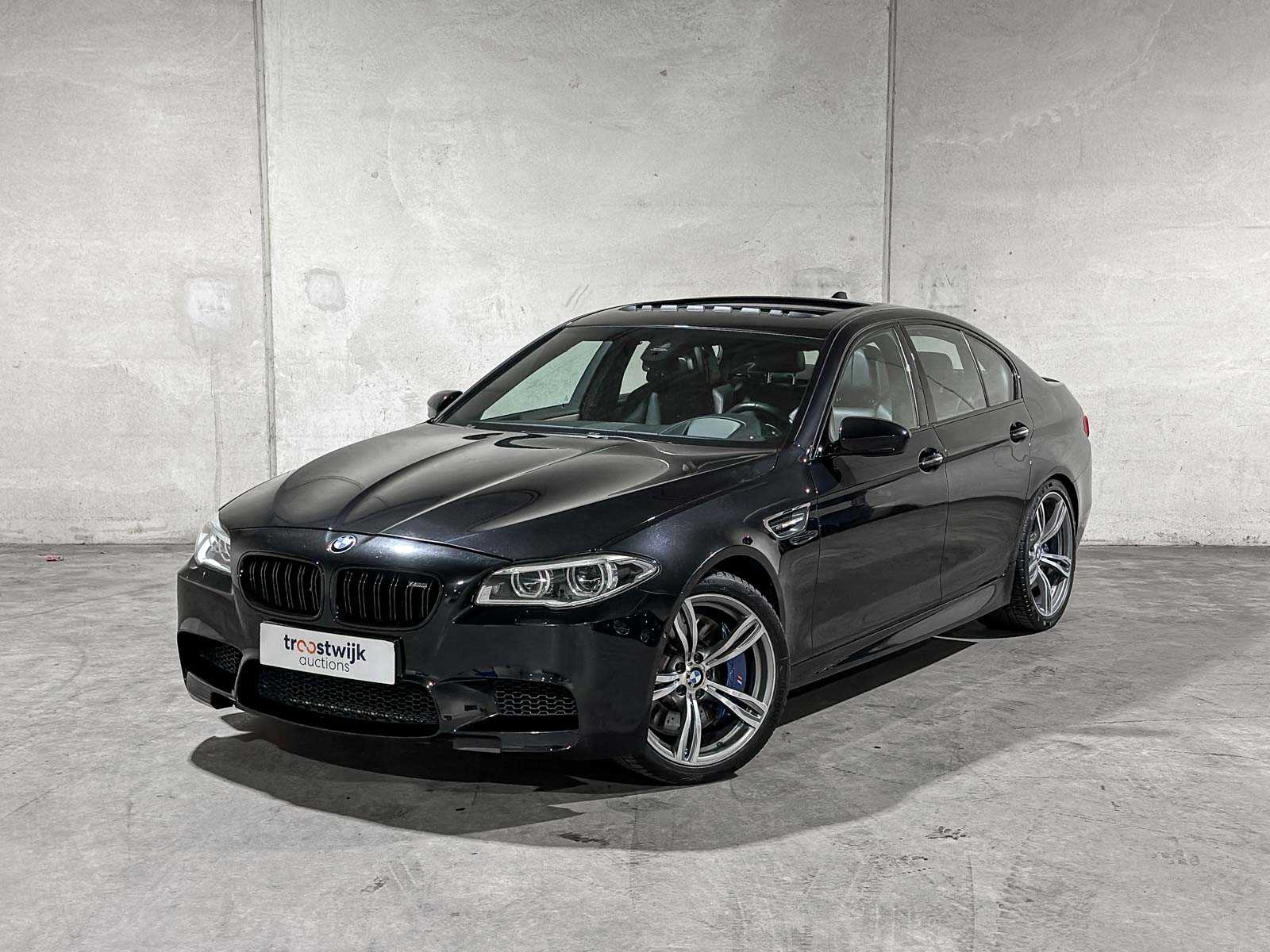 BMW M5 F10 4.4 V8 560PK 2014 5-Series, 3-ZLJ-94