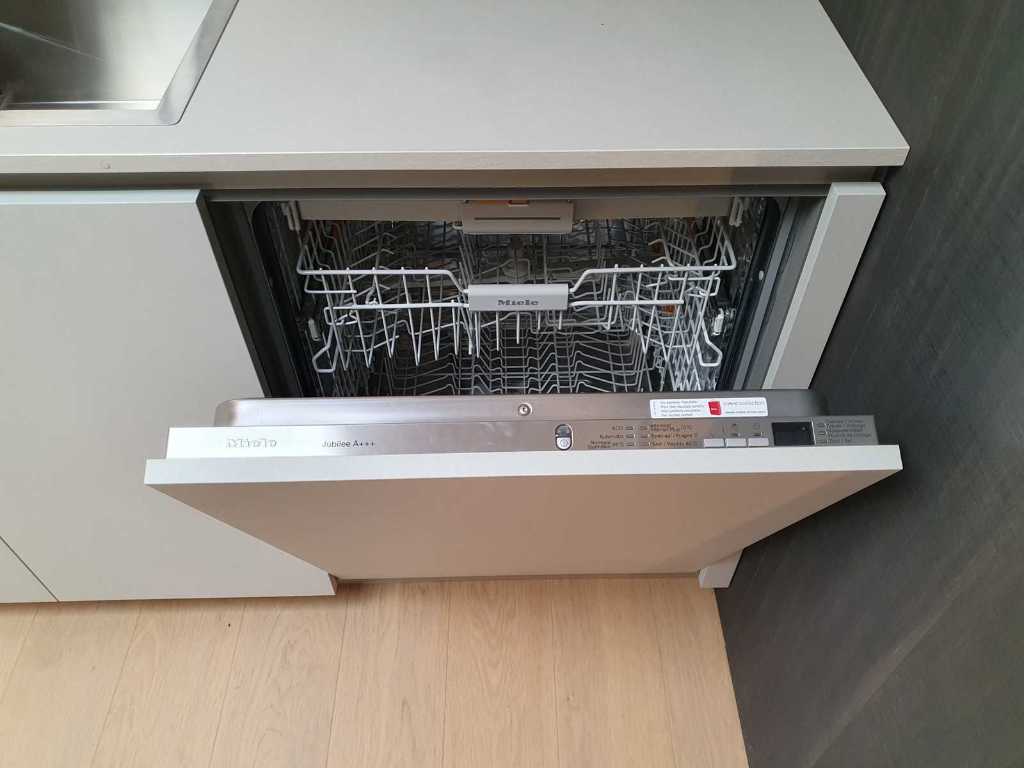 Miele - G6065 SCUI XXL - Lave-vaisselle (c)