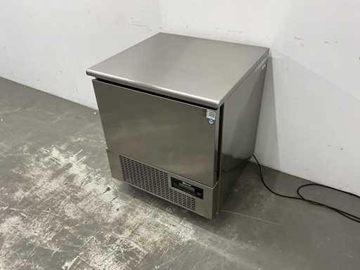 Gram - IR51M - Blastchiller