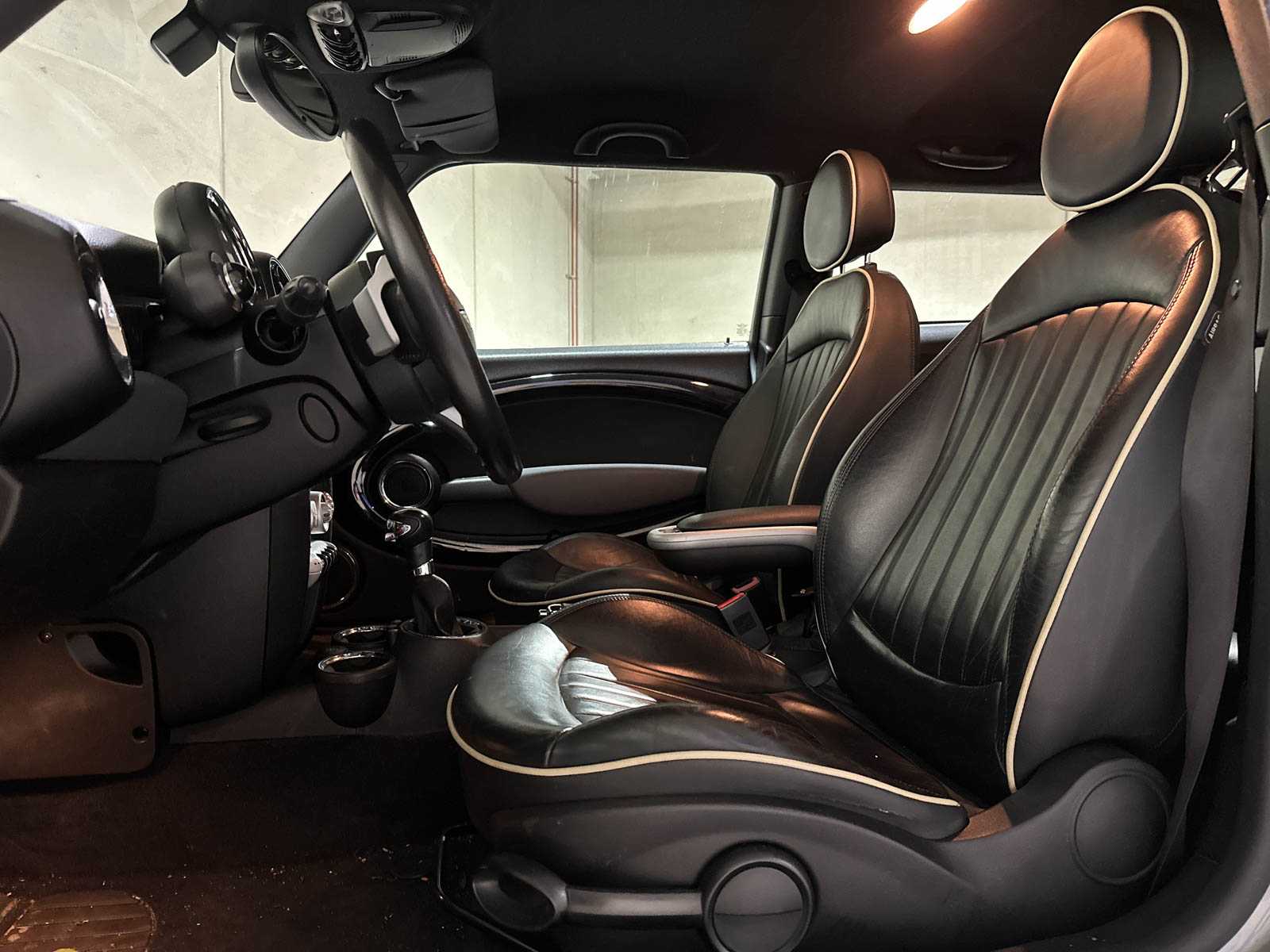 Mini Cooper S -AUTOMAAT- 1.6 174pk 2010, 29-LDD-3