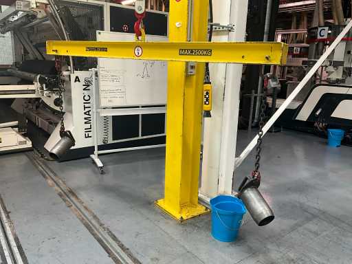 Poutre de levage STANDAERT 2500 kg.