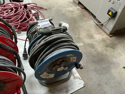 Verlengkabelhaspel (2x)