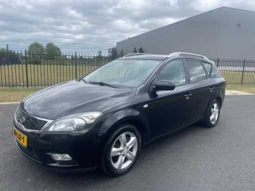 Kia cee 1.4 CVVT X-ecutive 2010
