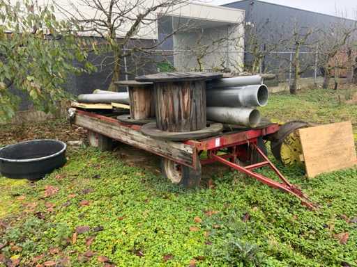 Remorcă de transport cu balot