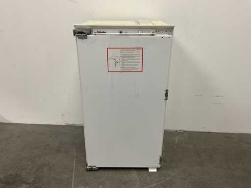 Miele K 831 i Frigorifero