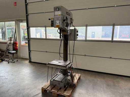 Macchina da perforazione a colonna Alzmetall AB 3 ESV del 1970