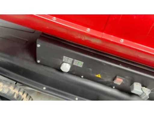 f76705b9-14af-45ef-9e0c-a37ee4e3c2f5.mp4