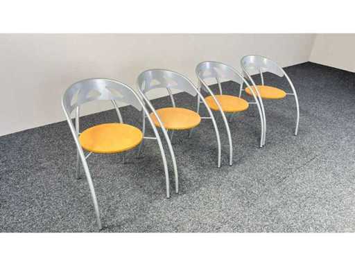 Superposables - Chaises de cantine (14x)