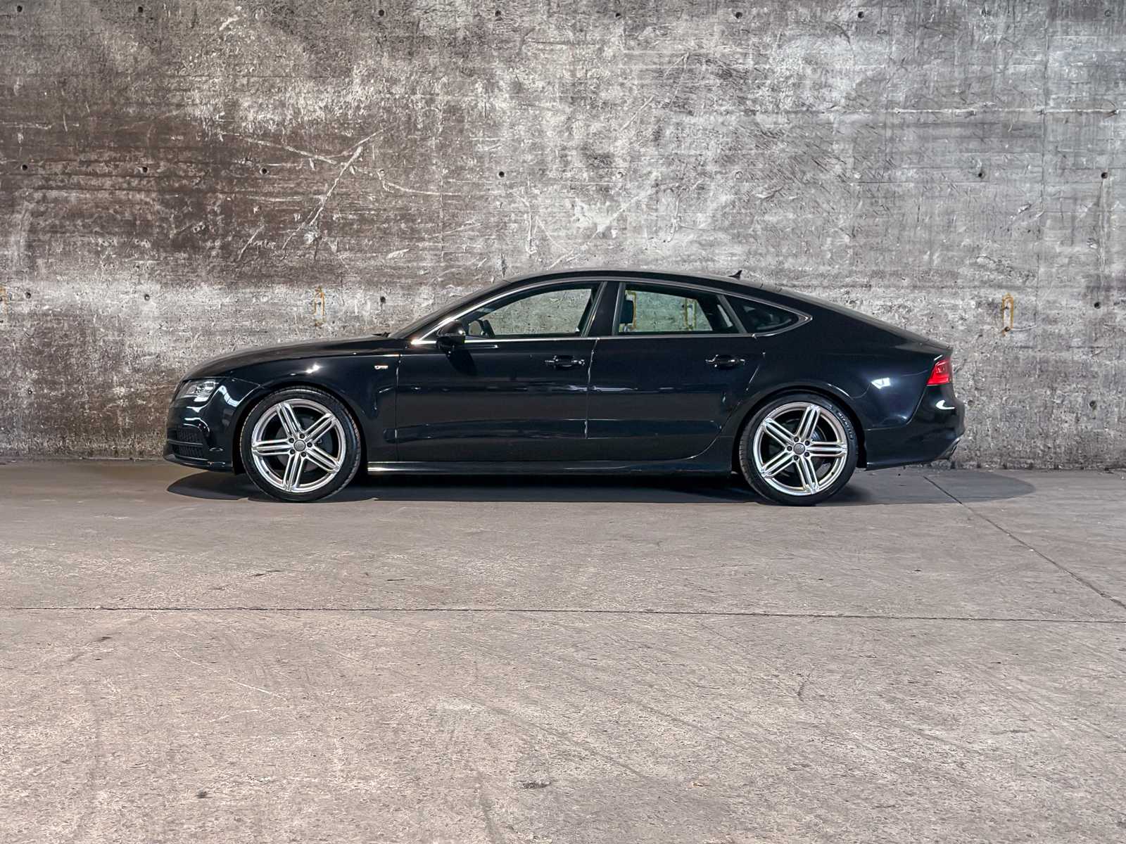 Audi A7 Sportback 2.8 V6 FSI quattro S edition 204pk 2014 (Origineel-NL), 2-XHH-08