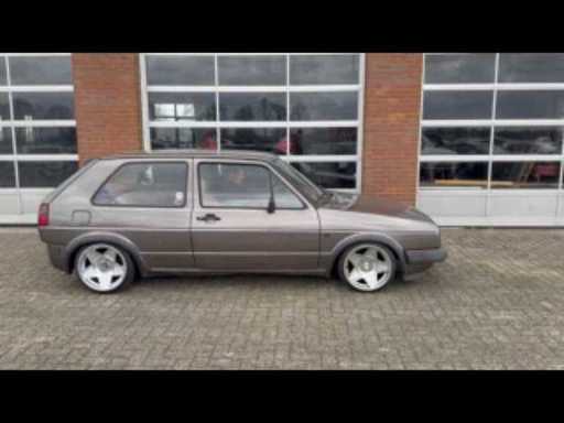 5c7dda8e-21fc-4cbd-a3ef-dc99c40a80bd.mp4