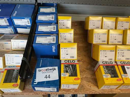 9 Schachteln mit Flashnails; Nageldübel