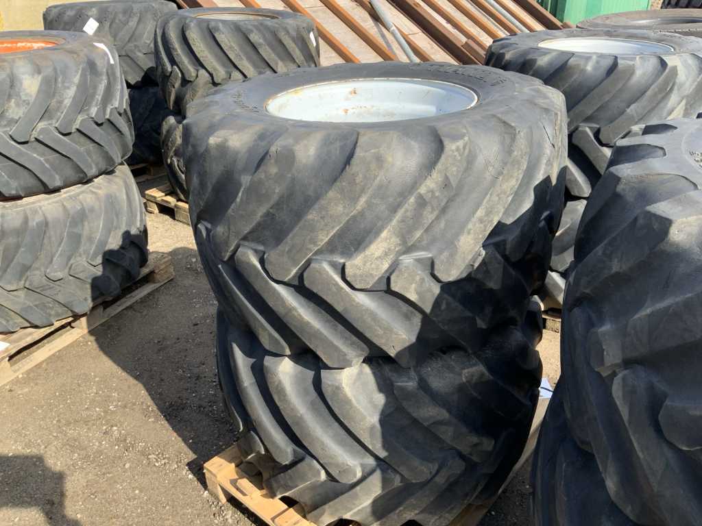 Alliance FOREST GRIP Tire with rim