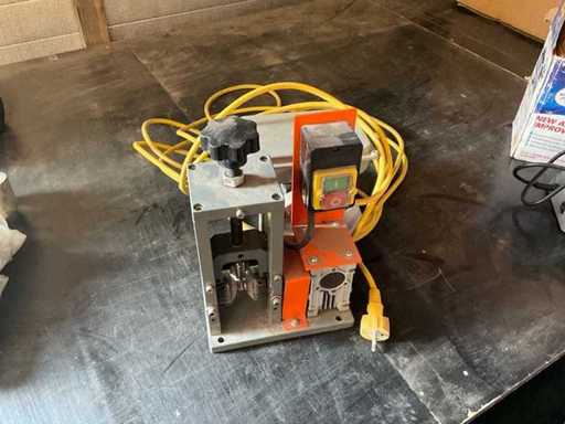 kabelpelmachine