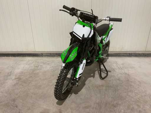 2025 Ultra Motocross Koshine 50 12/10" Dirt Bike Verde