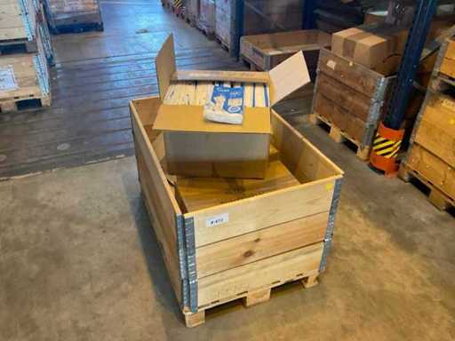 Sortiment Einweg-Schutzanzüge