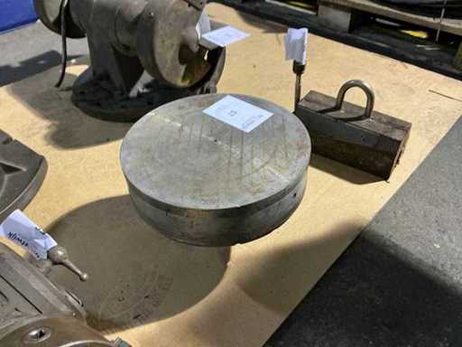 Table magnétique permanente