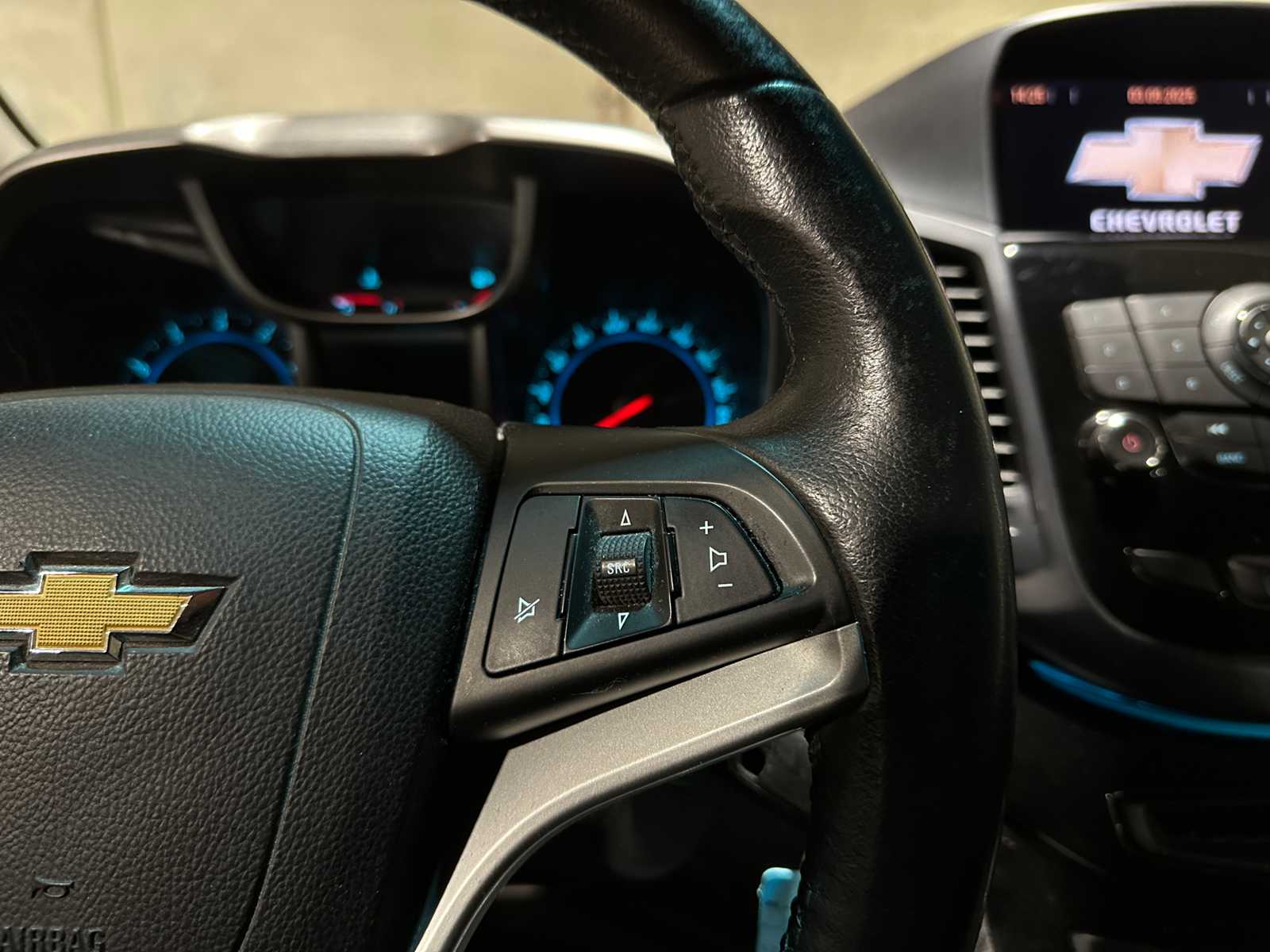Chevrolet Orlando 1.8 LTZ 7-Seater 141hp 2011, 64-RFZ-3