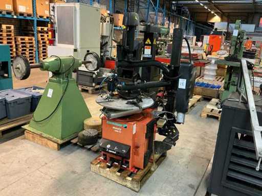 2011 Hofmann Monty 3300-24 Dispositivo di rimozione e montaggio