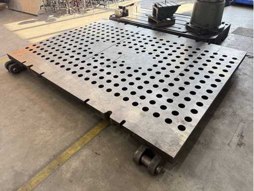   Clamping plate  