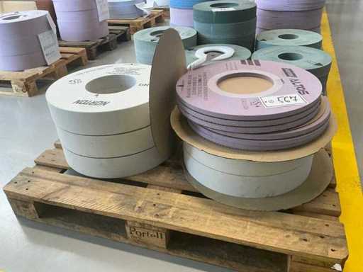Grinding wheels